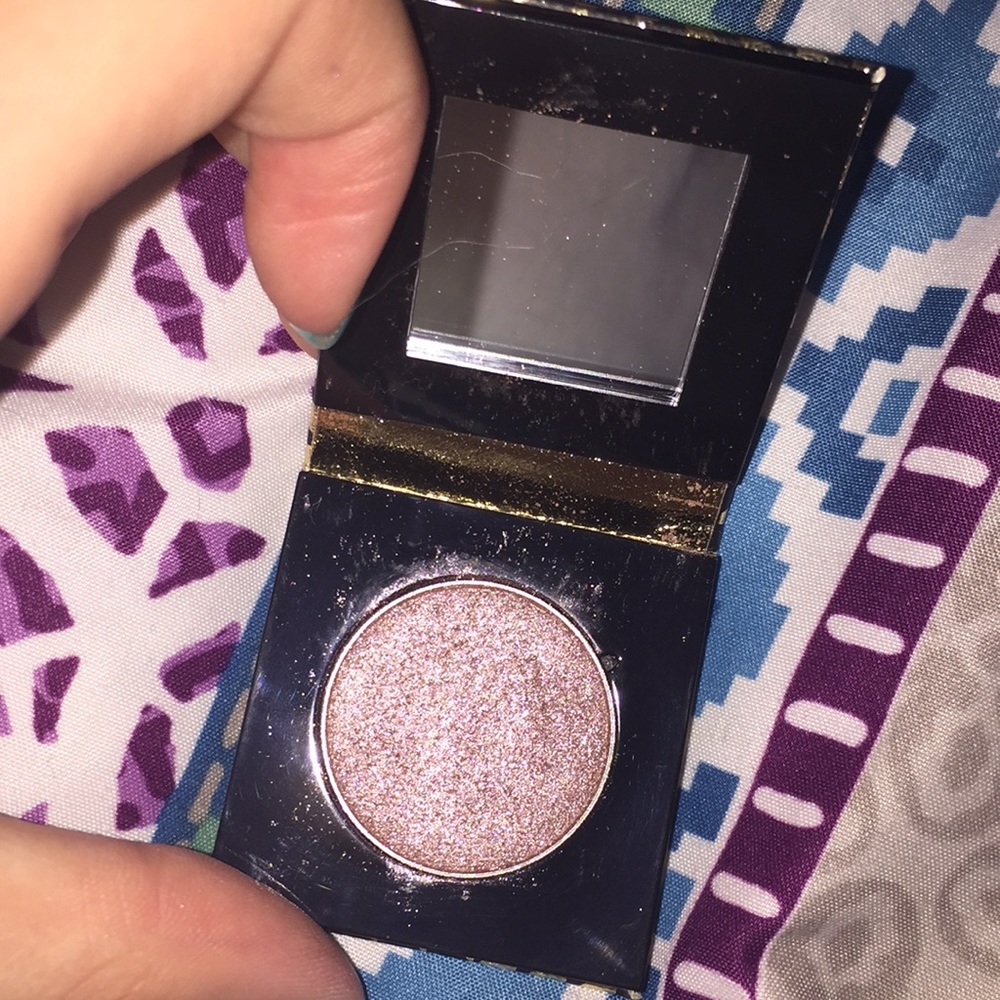 Poker face Tarte eyeshadow